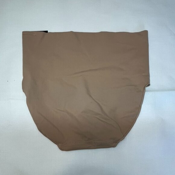 NWT Spanx SPANXshape ExtraOrdinary Brief in Toasted Oatmeal Size Large - Picture 4 of 5